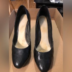 Ladies Fioni black heels